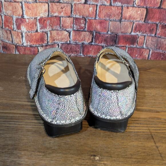 Alegria 48 Iridescent Sliver Mary Janes Size 7.5 - Picture 5 of 8